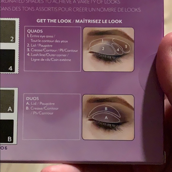 New Cargo Cosmetics Getaway eye shadow palette - Picture 3 of 6